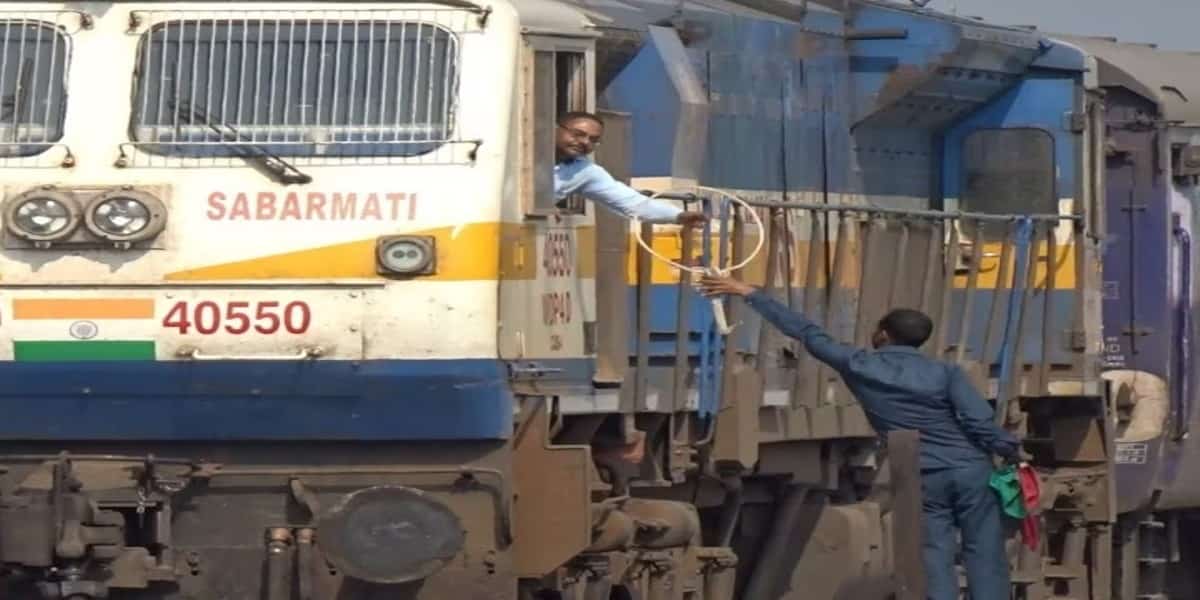 Single Line Block Token System in Railway